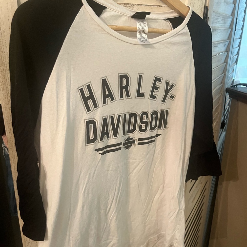 Harley-Davidson Classic Black and White Long Sleeve Tee